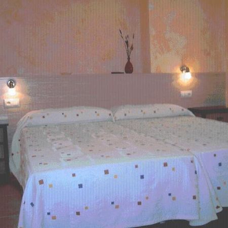Albelda De Iregua Hostal Valle Del Iregua חדר תמונה
