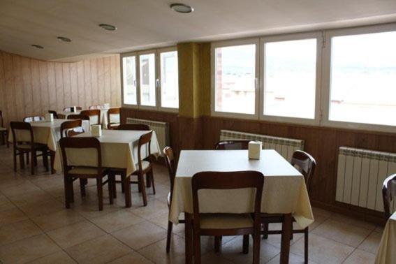 Albelda De Iregua Hostal Valle Del Iregua מראה חיצוני תמונה